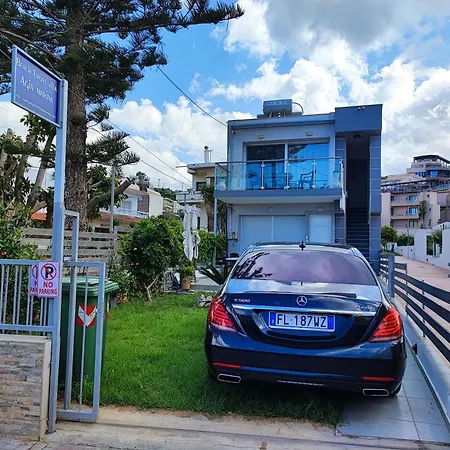 Beachfront Agia Marina * Stalos