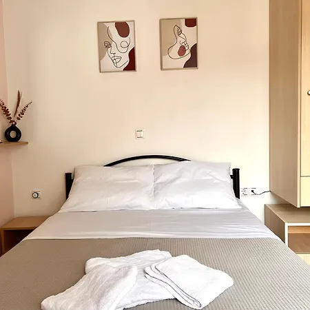 Beachfront Agia Marina Villa Stalos